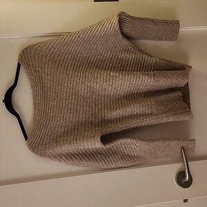 BR Off the Shoulder Sweater